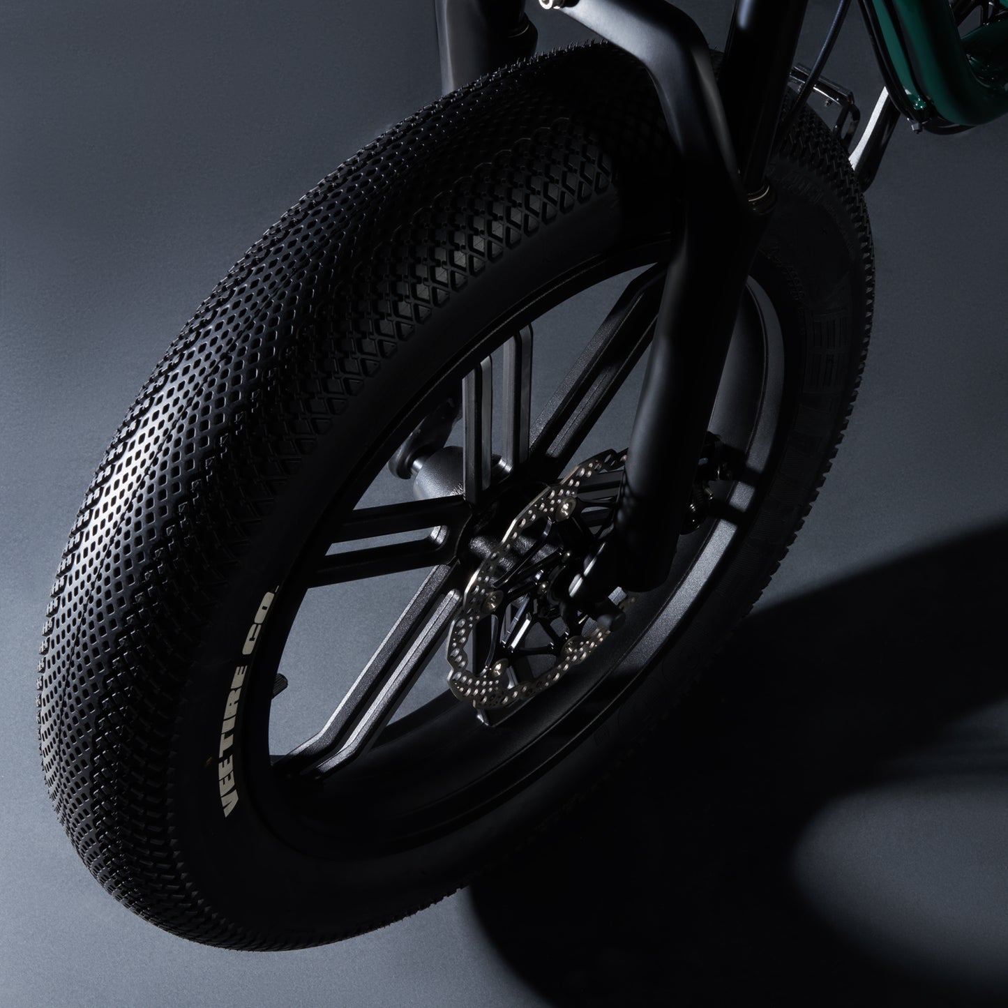 E-Champ 66 Retro Fat Tyre Electric Bike British Racing Green